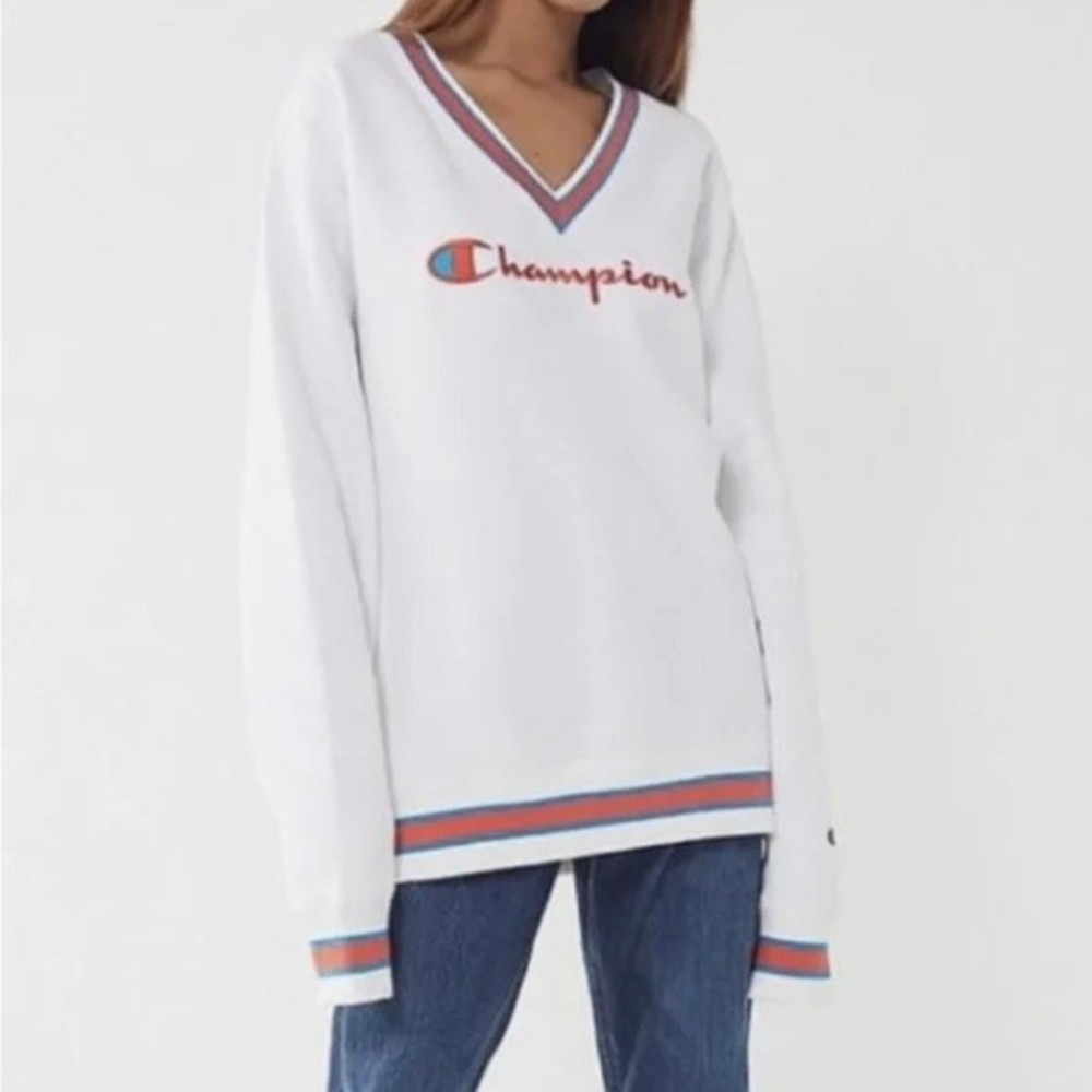 Women’s Men’s Vintage Rare Champion V-Neck Sweatshirt Urban Outfitters XS